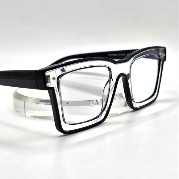 Kendra - Picture 4 of 6